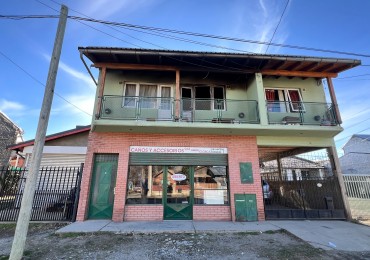 CASA MAS LOCAL MAS 5 DEPARTAMENTOS
